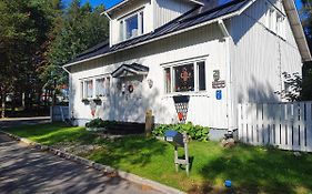 Half A House W/Your Own Door, 60M2